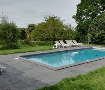 別荘 Chateau De La Moriniere ボープレオー＝アン＝モージュ