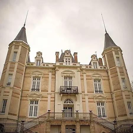 Chateau De La Moriniere