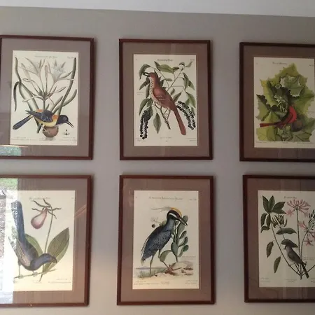 Chateau De La Moriniere