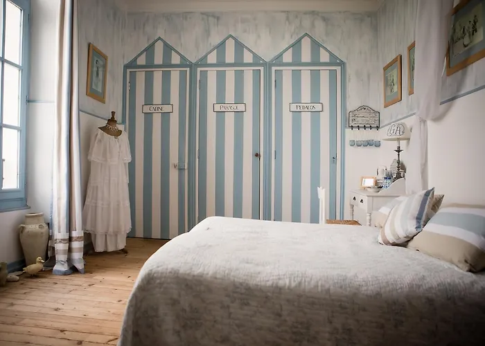 Chateau De La Moriniere